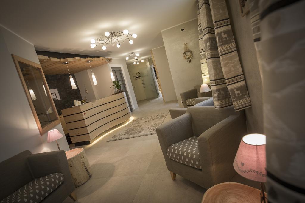 Aparthotel Dolomites Living&Relax Commezzadura Exteriér fotografie