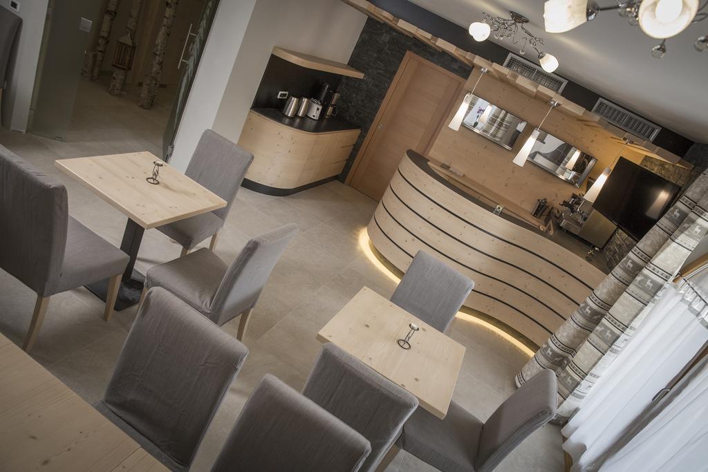 Aparthotel Dolomites Living&Relax Commezzadura Exteriér fotografie