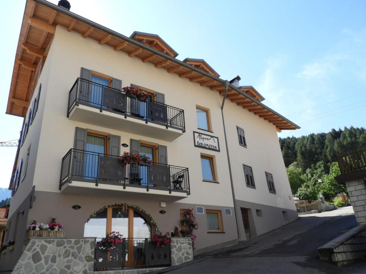 Aparthotel Dolomites Living&Relax Commezzadura Exteriér fotografie