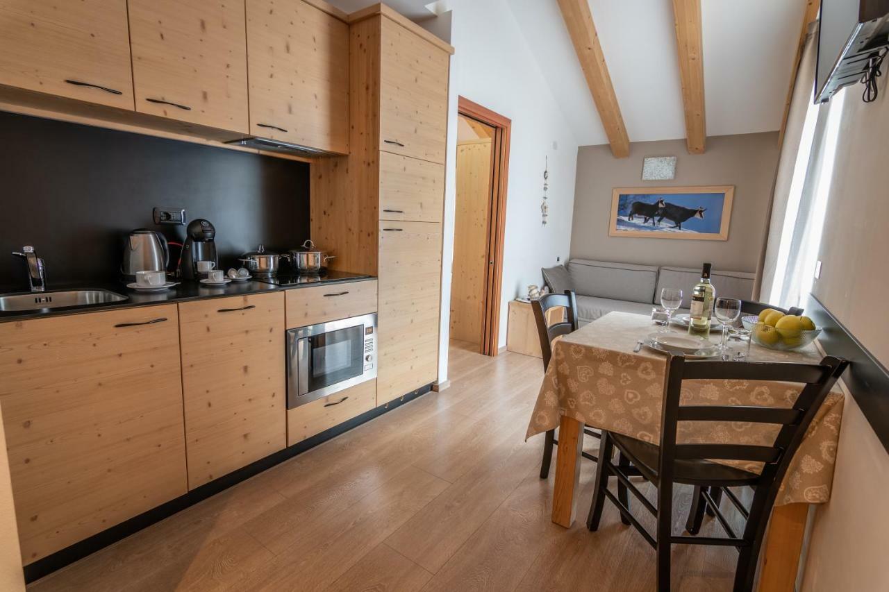 Aparthotel Dolomites Living&Relax Commezzadura Exteriér fotografie